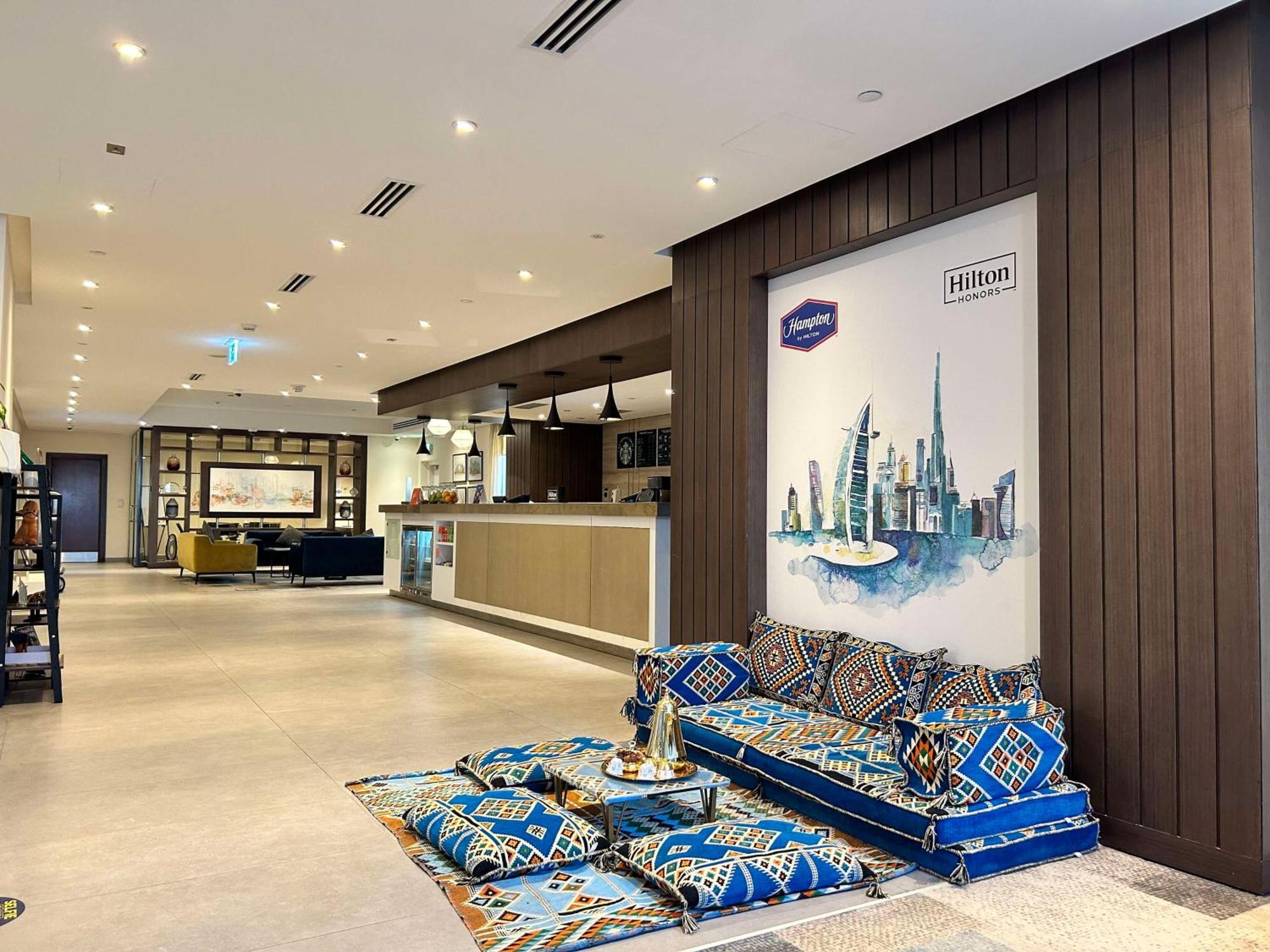 Hampton By Hilton Dubai Al Barsha Hotel Buitenkant foto